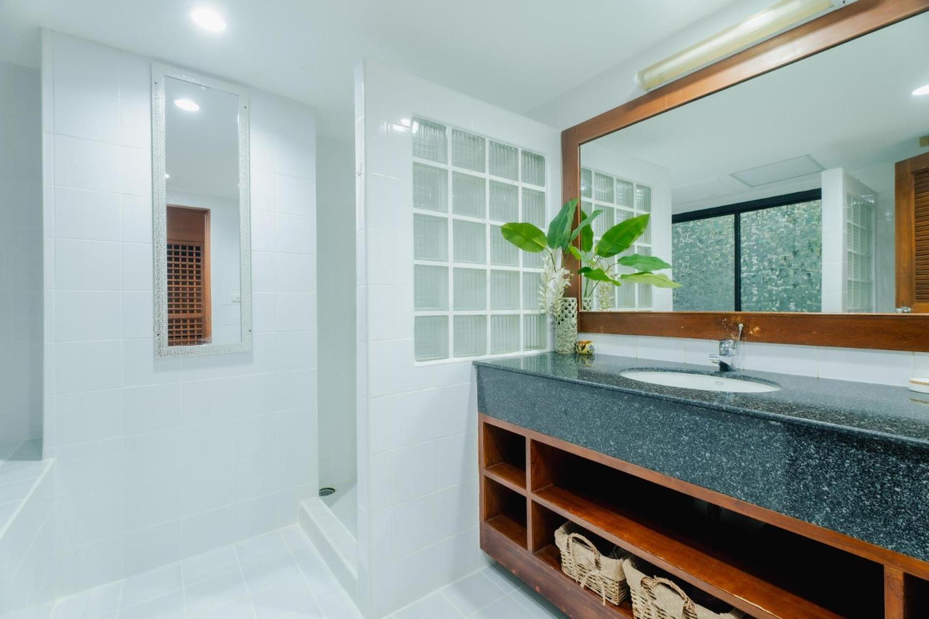 The Sands 2 Bedroom Apartment Naiharn Nai Harn Εξωτερικό φωτογραφία